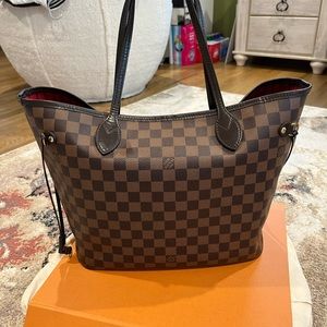 *SOLD*Authentic 2019 Louis Vuitton Neverfull mm